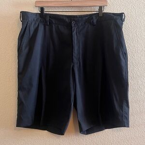 Nike Golf Dri-Fit Athleisure Black Shorts Size 38